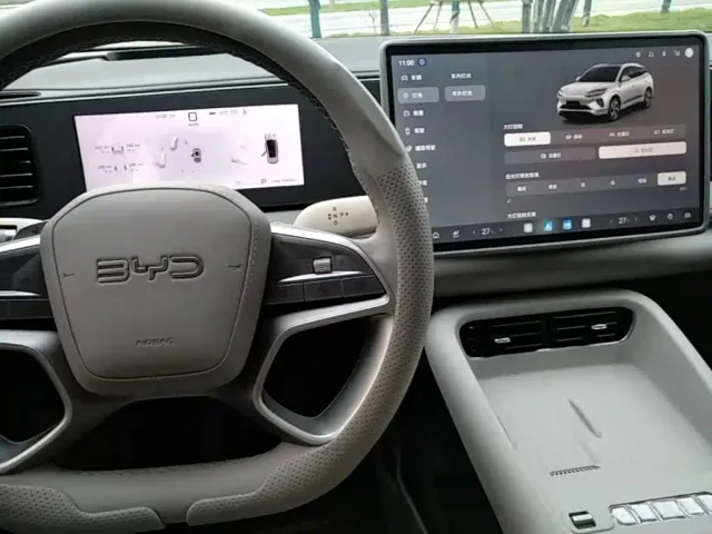 BYD Sealion 06 — Фото автомобиля 13
