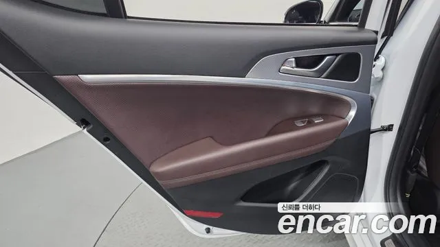 Genesis G70 New — Фото автомобиля 14