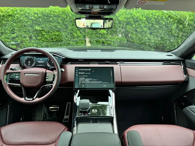 Land Rover Range Rover Sport — Фото автомобиля 15