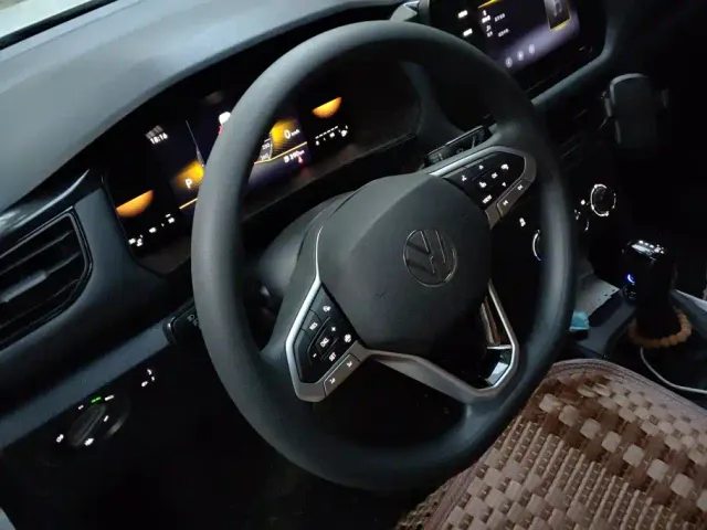 Volkswagen Tharu — Фото автомобиля 15