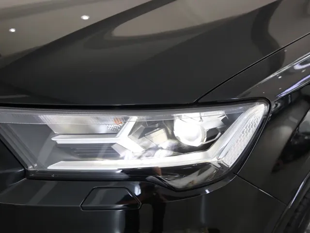 Audi Q7 — Фото автомобиля 17
