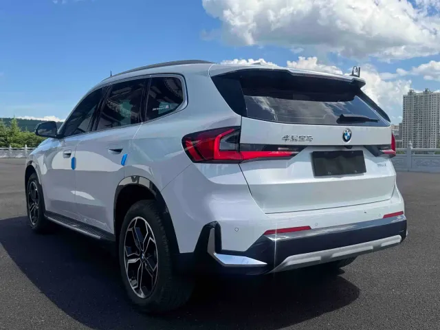 BMW X1 — Фото автомобиля 4