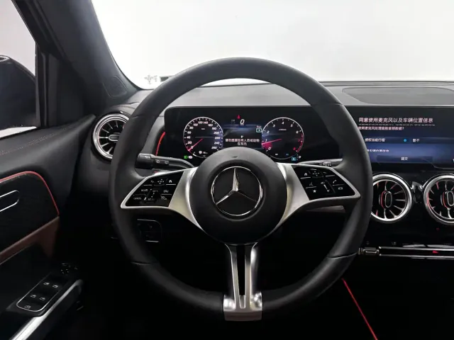 Mercedes-Benz GLB-Class — Фото автомобиля 15