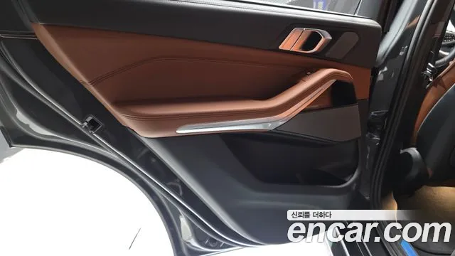 BMW X5 xDrive 40i M Sport Pro — Фото автомобиля 25