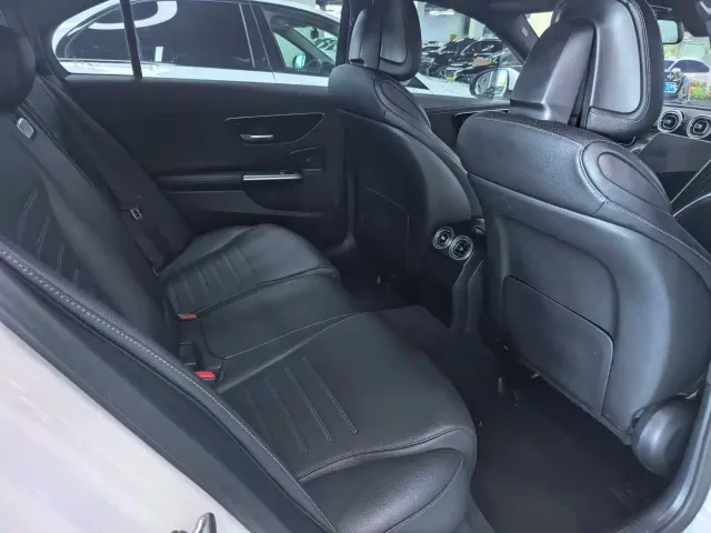 Mercedes-Benz C-Class — Фото автомобиля 5