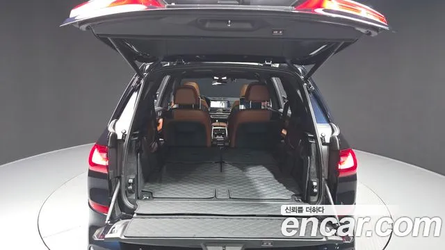 BMW X7 — Фото автомобиля 17