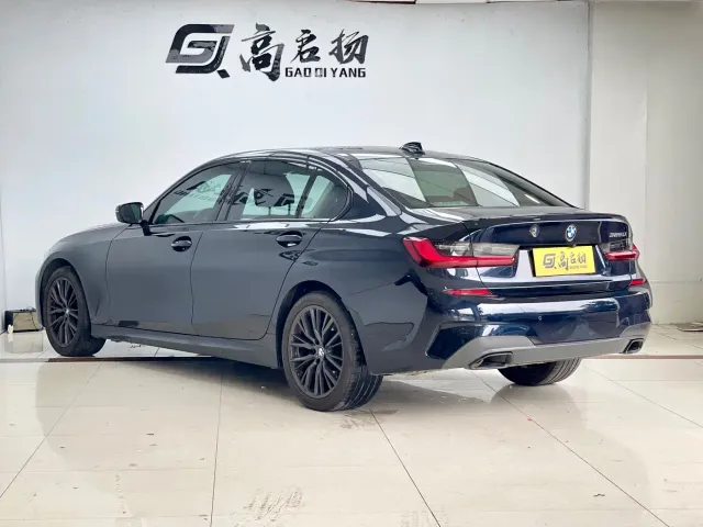 BMW 3 Series — Фото автомобиля 17