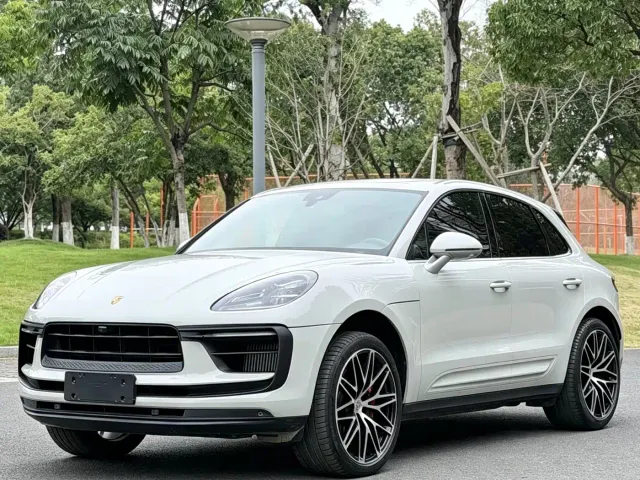 Фотография автомобиля — Porsche Macan