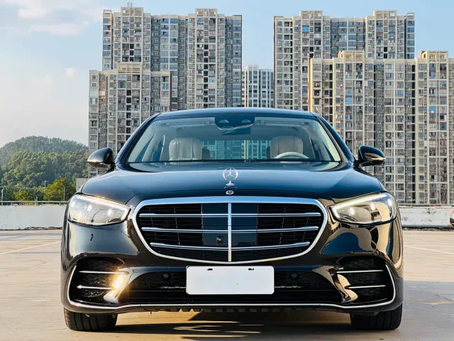 Mercedes-Benz S-Class — Фото автомобиля 2