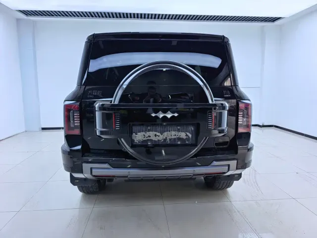 BYD FangChengBao Leopard 8 — Фото автомобиля 8