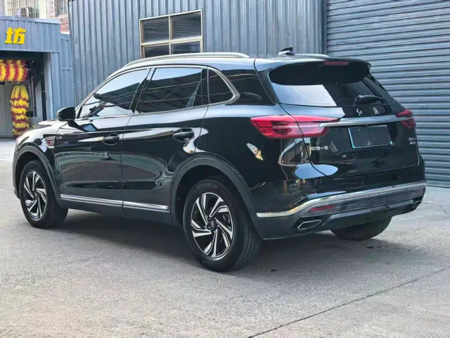 Hongqi HS5 — Фото автомобиля 6