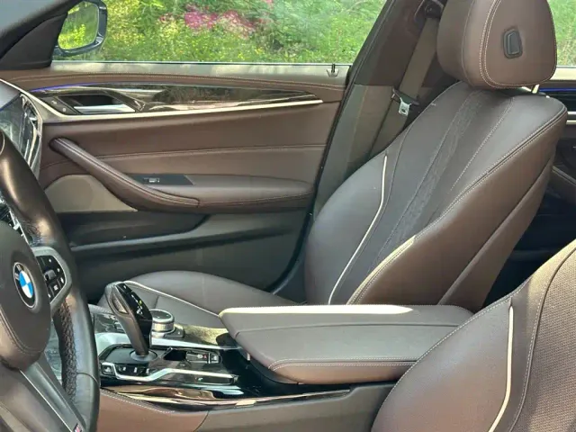 BMW 5 Series — Фото автомобиля 14