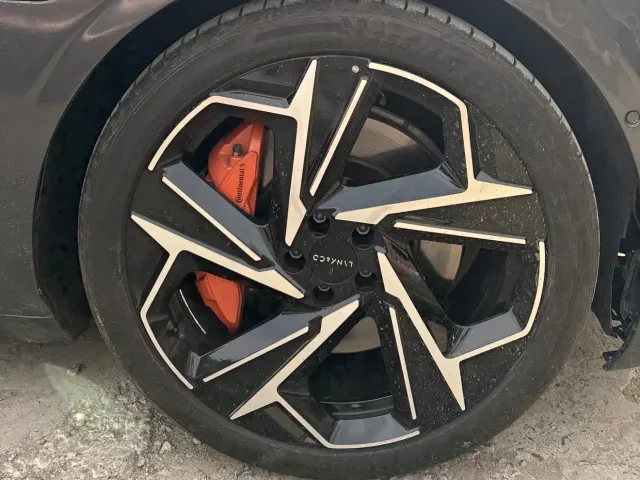 Lynk & Co Z10 — Фото автомобиля 7