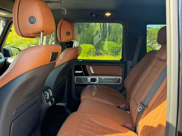 Mercedes-Benz G-Class — Фото автомобиля 11