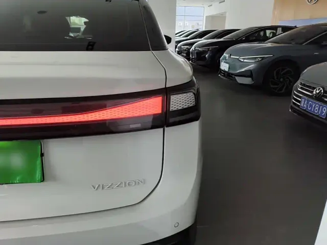 Volkswagen ID.7 Vizzion — Фото автомобиля 7