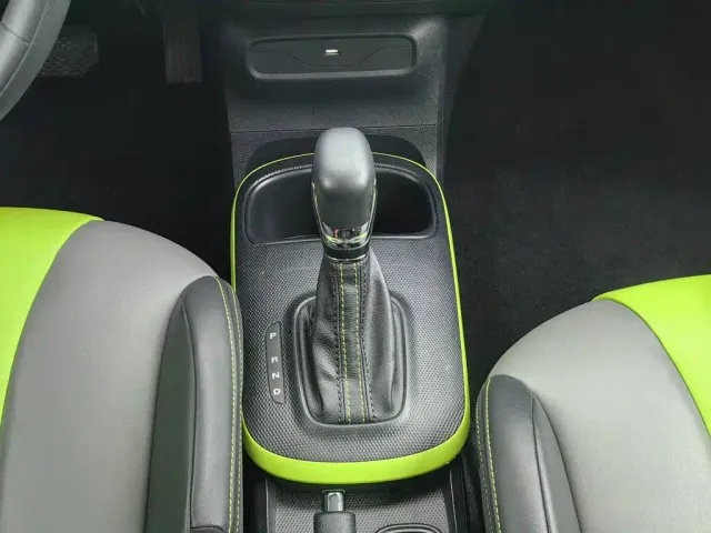 Roewe Clever — Фото автомобиля 13