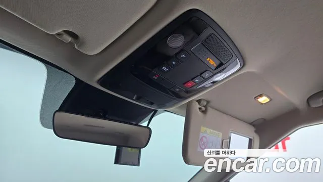 Kia Canival Carnival 4 поколение Бензин 9 мест Prestige — Фото автомобиля 20