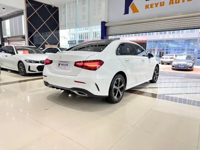 Mercedes-Benz A-Class — Фото автомобиля 19