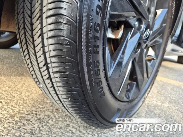 Hyundai Avante CN7 — Фото автомобиля 8
