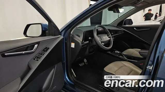 Kia Niro The All New Niro Signature — Фото автомобиля 9