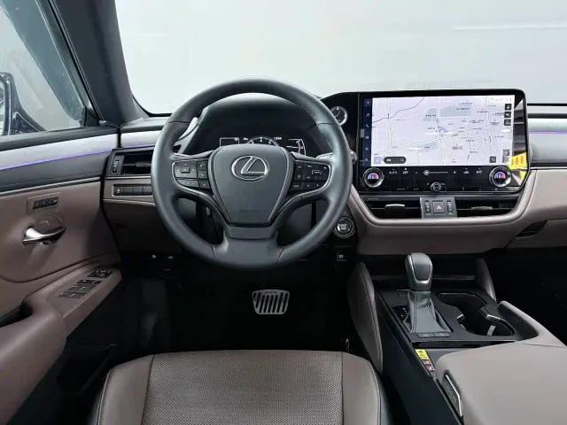 Lexus ES — Фото автомобиля 19