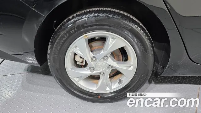 Hyundai AVANTE Avante (CN7) — Фото автомобиля 5