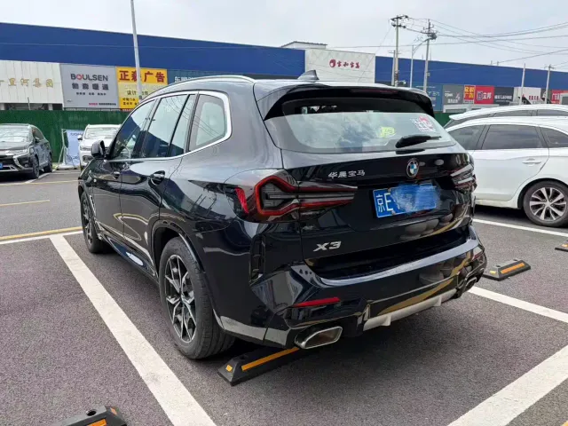 BMW X3 — Фото автомобиля 3