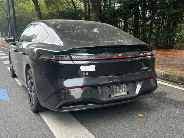 Dongfeng eπ 007 — Фото автомобиля 4