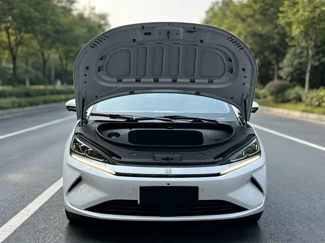 BYD Qin L — Фото автомобиля 7