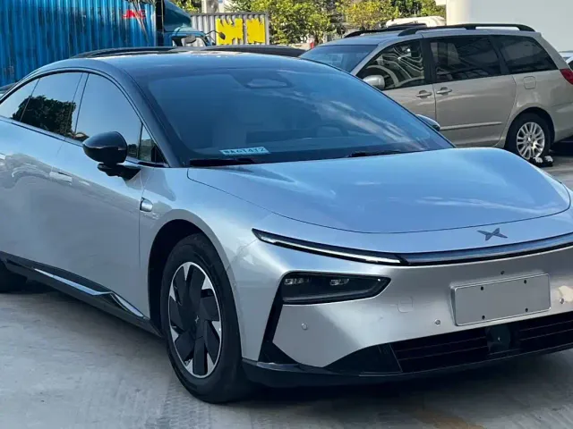Xpeng P7+ — Фото автомобиля 3