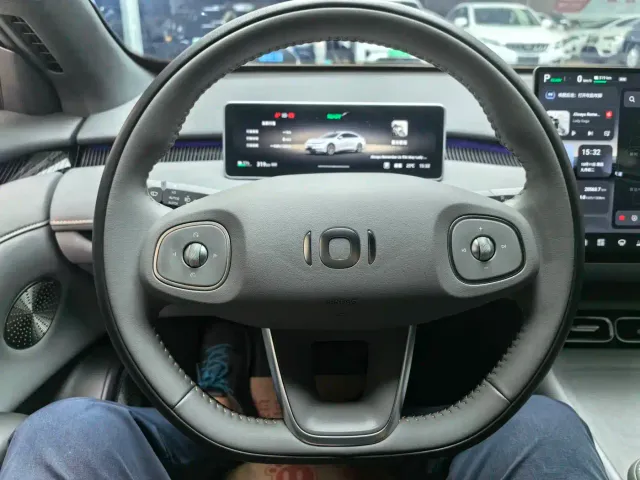 Changan Qiyuan A06 — Фото автомобиля 17