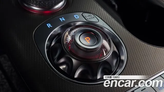 Genesis GV60 — Фото автомобиля 6