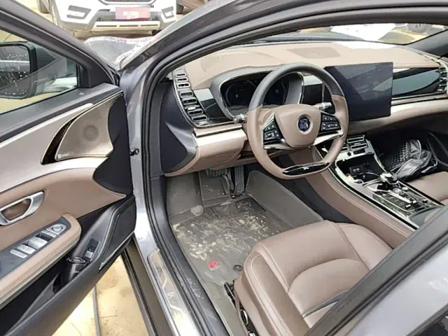 BYD Han — Фото автомобиля 15