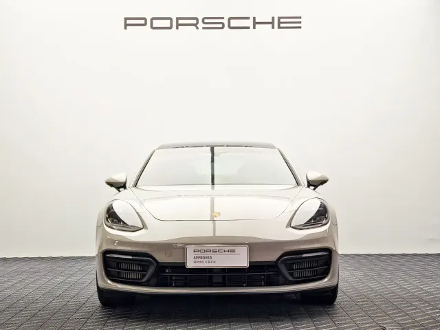 Porsche Panamera — Фото автомобиля 3