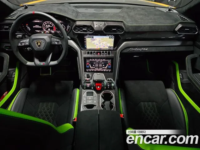 Lamborghini Urus — Фото автомобиля 19