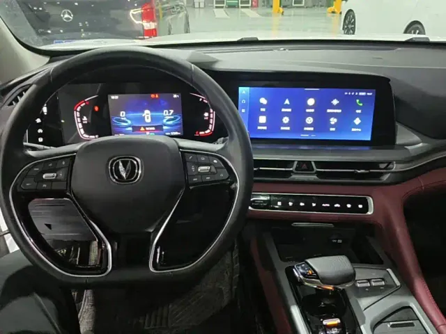 Changan CS75 Plus — Фото автомобиля 9