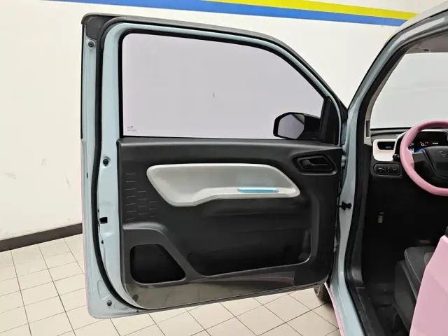 Wuling Hongguang Mini EV — Фото автомобиля 7