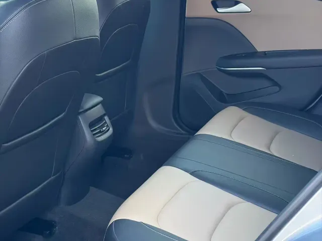 Chevrolet Monza — Фото автомобиля 6