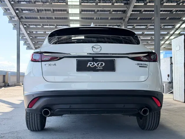 Mazda CX-4 — Фото автомобиля 5