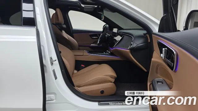 Mercedes-Benz E-Class — Фото автомобиля 26