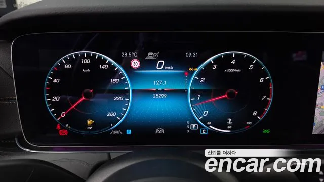 Mercedes-Benz E-Class — Фото автомобиля 8