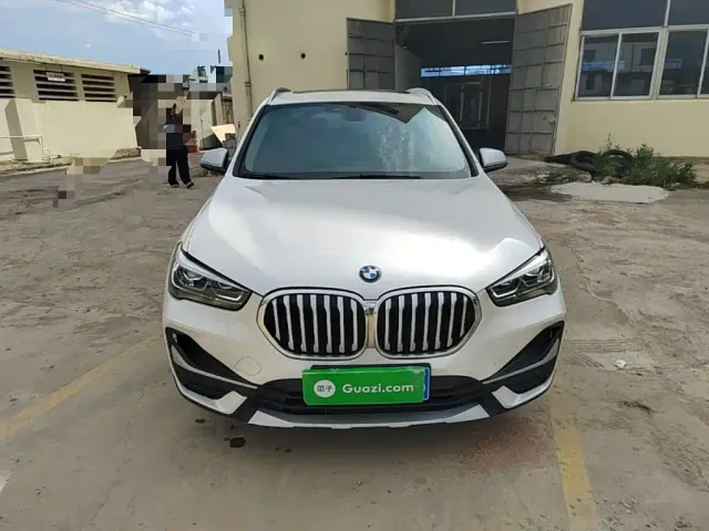 BMW X1 — Фото автомобиля 2