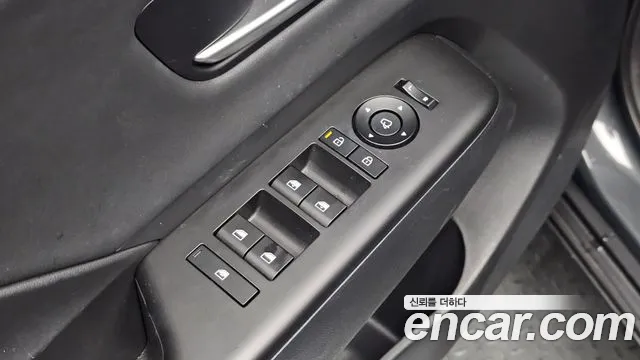 Hyundai Kona — Фото автомобиля 28