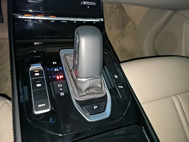 Wuling Victory — Фото автомобиля 13