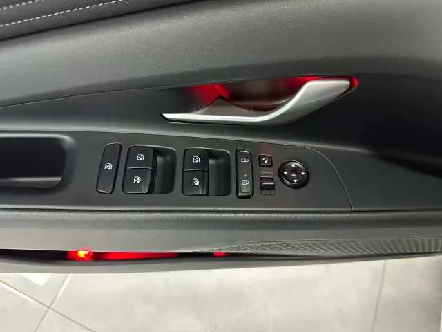 Hyundai Elantra — Фото автомобиля 20