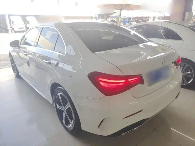 Mercedes-Benz A-Class — Фото автомобиля 4