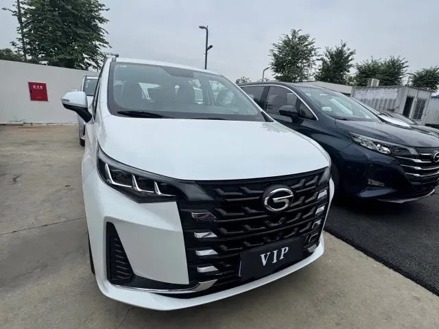 GAC Trumpchi M6 — Фото автомобиля 2