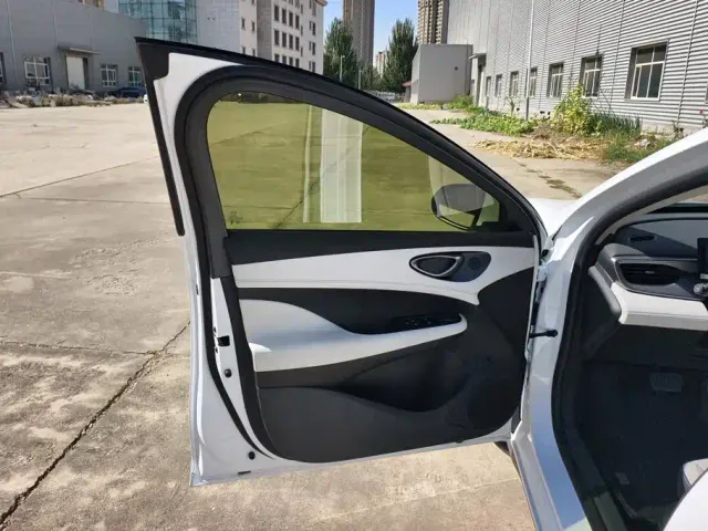 BYD Seal 05 DM-i — Фото автомобиля 7