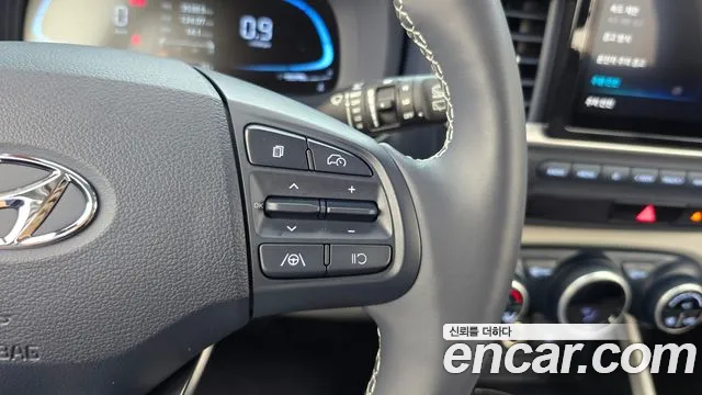 Hyundai Venue — Фото автомобиля 22