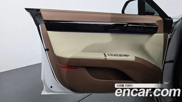Hyundai Grandeur GN7 — Фото автомобиля 13
